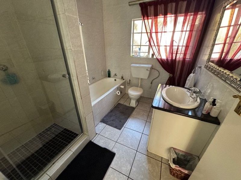 Charming Home with Pool and Practical Layout - Photo 8