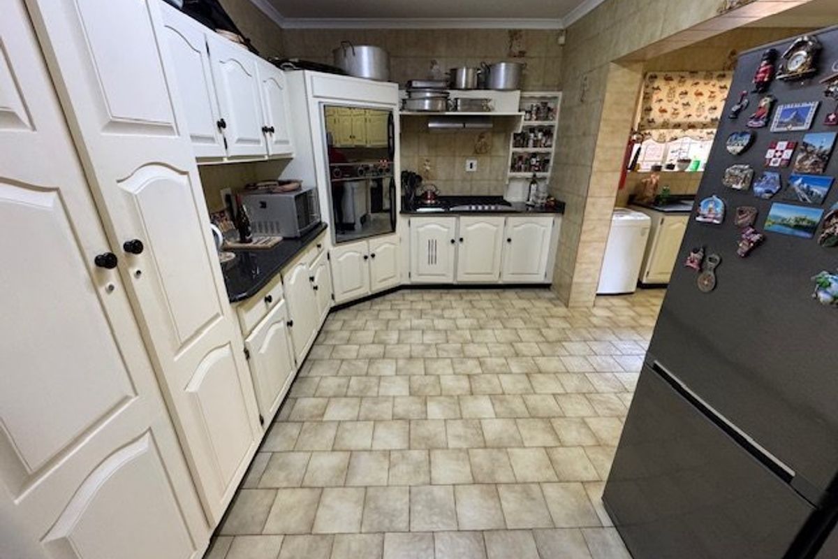 Charming Home with Pool and Practical Layout - Photo 3