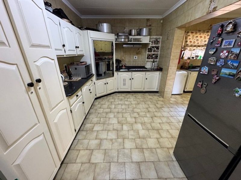 Charming Home with Pool and Practical Layout - Photo 3