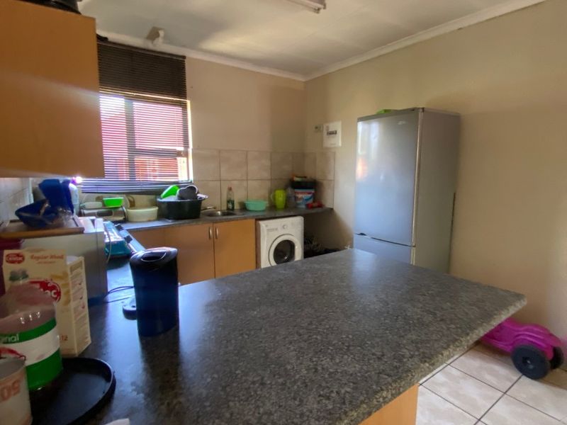 2 BEDROOM APARTMENT FOR SALE - Photo 3