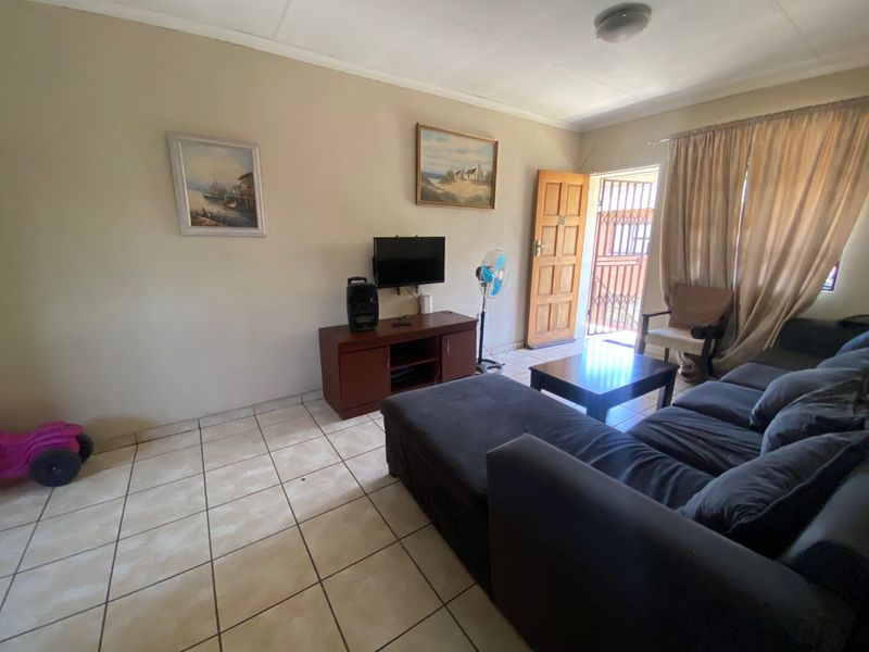 2 BEDROOM APARTMENT FOR SALE - Photo 5