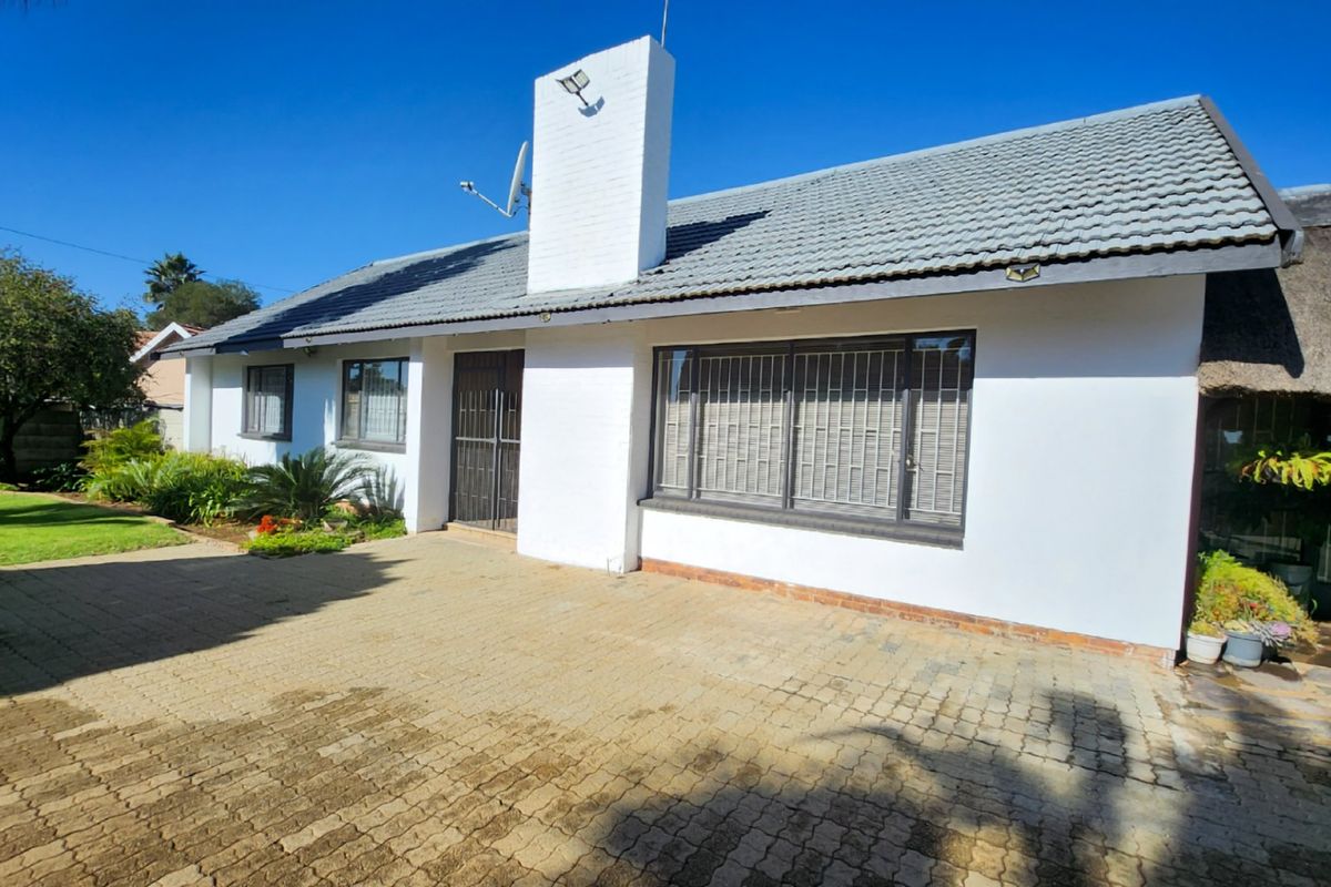 Versatile Family Home with Bonus Flat – Comfort, Space & Potential! - Photo 4