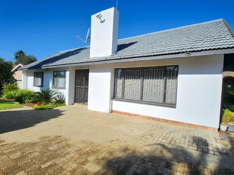 Versatile Family Home with Bonus Flat – Comfort, Space & Potential! - Photo 4