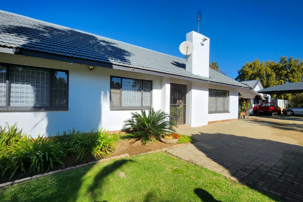 Versatile Family Home with Bonus Flat – Comfort, Space & Potential! - Photo 2