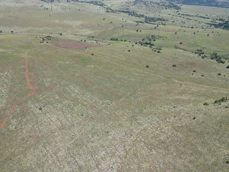 2 Stunning Farms in the Crocodile Reserve to be Sold Together - 220 Hectares of Beautiful Scenic Land, 6km River front, teeming with game - Photo 6