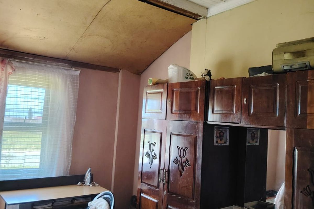 Prime Investment Opportunity in Amalinda House for Sale - Photo 5