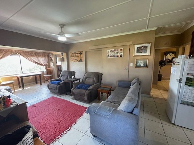 Charming Upstairs Unit With Breathtaking River Views – Eden Crest, Banners Rest - Photo 9