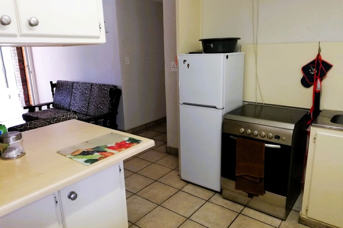 Vaal Marina Haven with Views and Entertainment - Photo 3