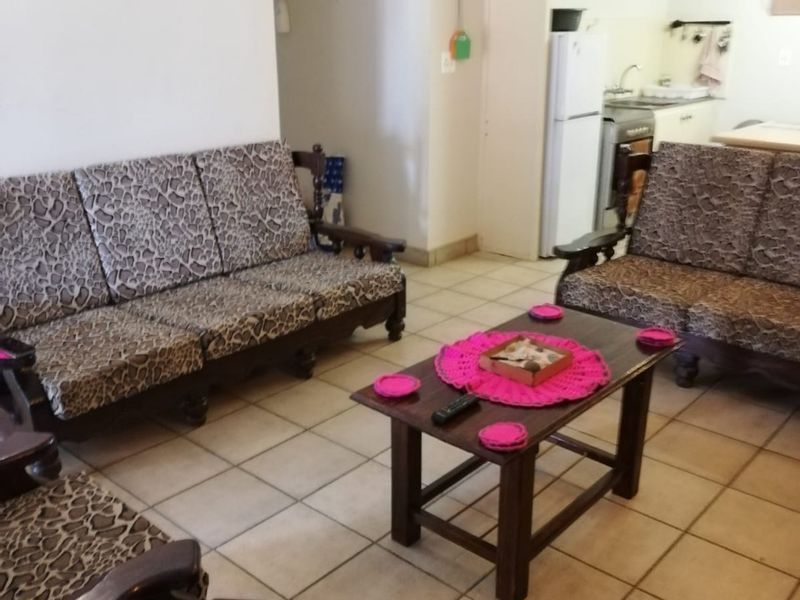 Vaal Marina Haven with Views and Entertainment - Photo 9