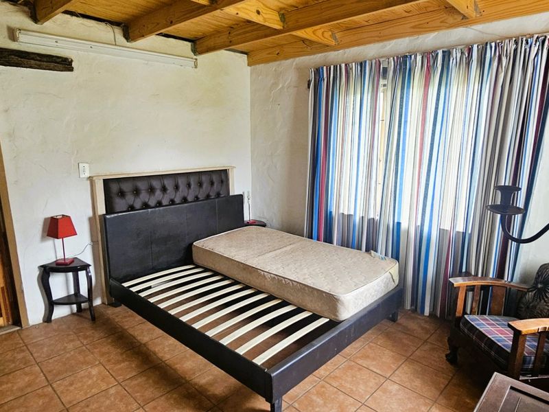 Charming Thatch Roof Home with Endless Potential in Deneysville - Photo 10