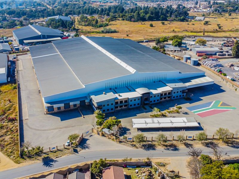 Stunning 22,510m2 Warehouse for Rent – Kya Sands -Mostyn Park - Photo 8