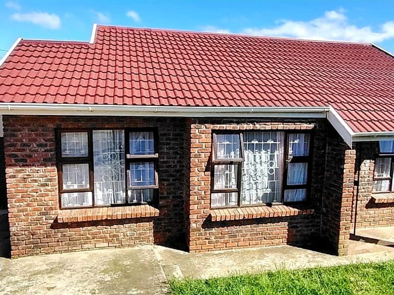 3 Bedroom House For Sale in Amalinda - Photo 2