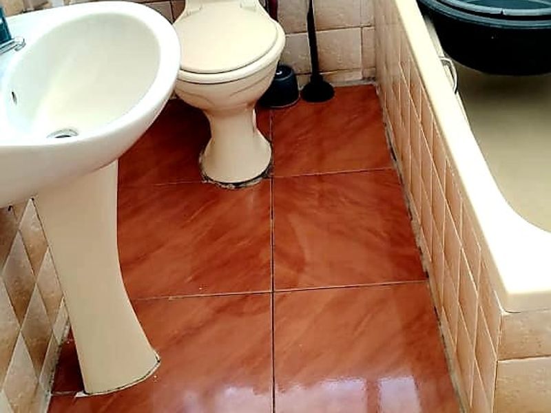 3 Bedroom House For Sale in Amalinda - Photo 6
