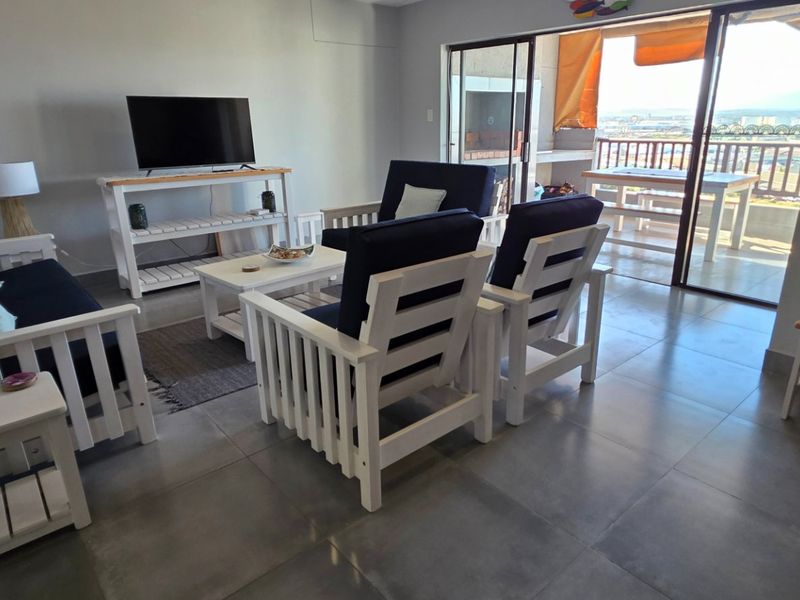 Upgraded Apartment.... Beautiful Ocean and Mountain Views !!! - Photo 8