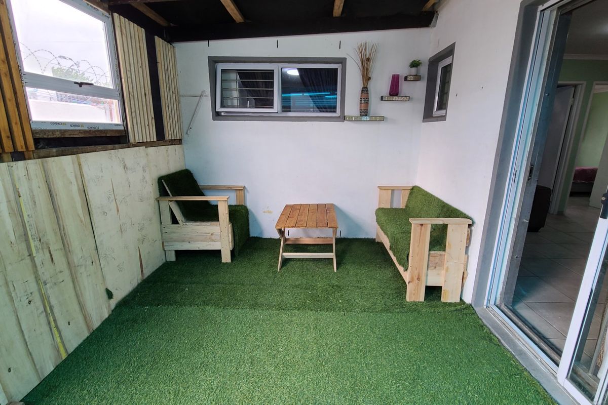 3 Bedroom hom in Bishop Lavis - Photo 2