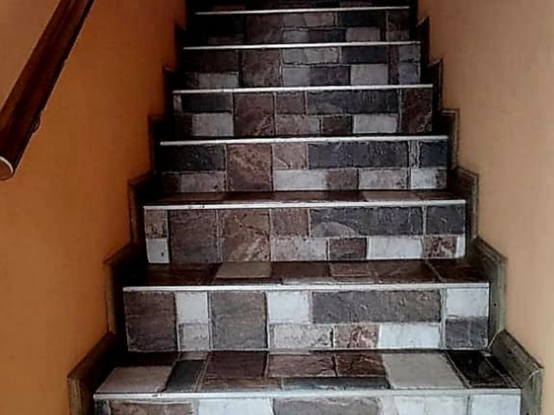 14 Bedroom House for Sale in Amalinda - Photo 4