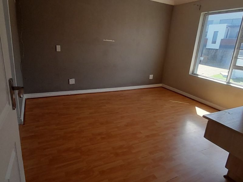 5 Bedroom House In Lovemore Heights - Photo 10
