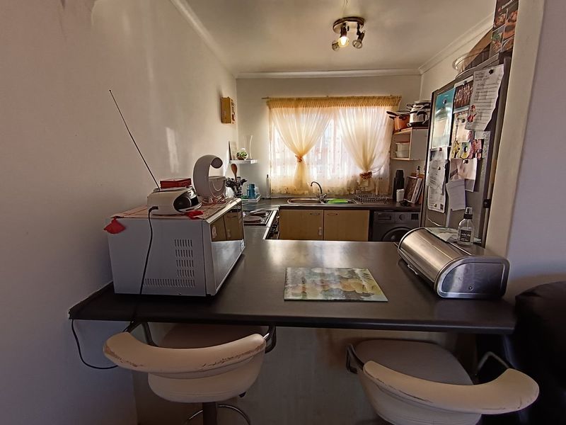 Versailles Court, 46 Verdun Road — Stylish, Secure, and Effortlessly Modern - Photo 10