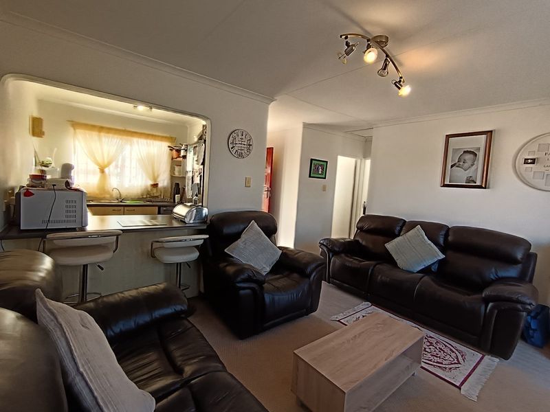 Versailles Court, 46 Verdun Road — Stylish, Secure, and Effortlessly Modern - Photo 7