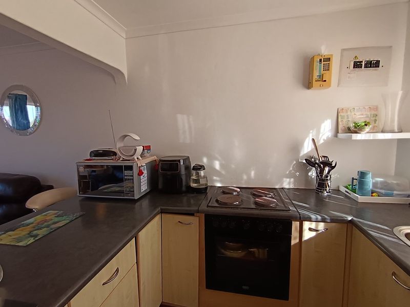 Versailles Court, 46 Verdun Road — Stylish, Secure, and Effortlessly Modern - Photo 8