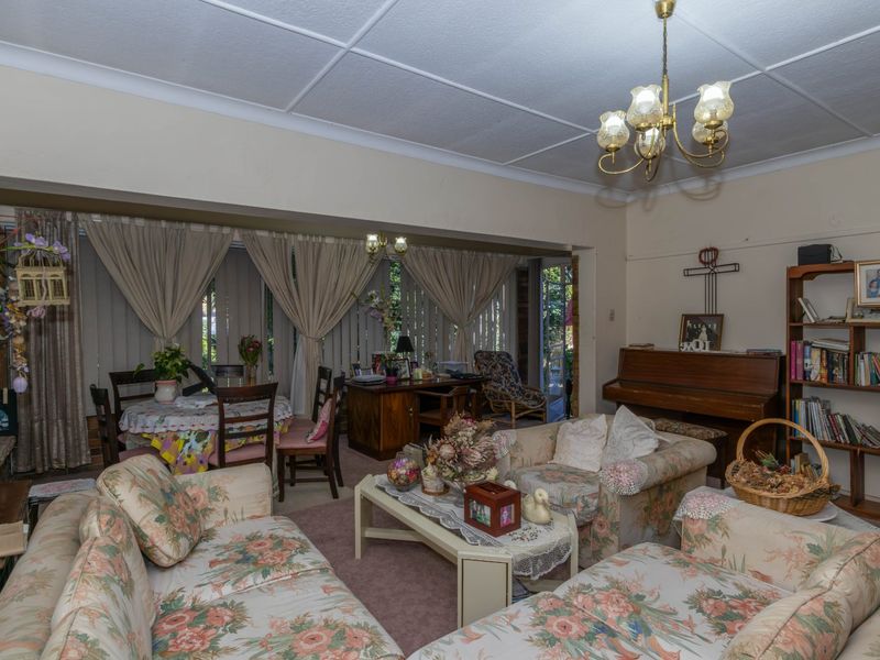 Income Generator with Old-School Charm - Photo 4