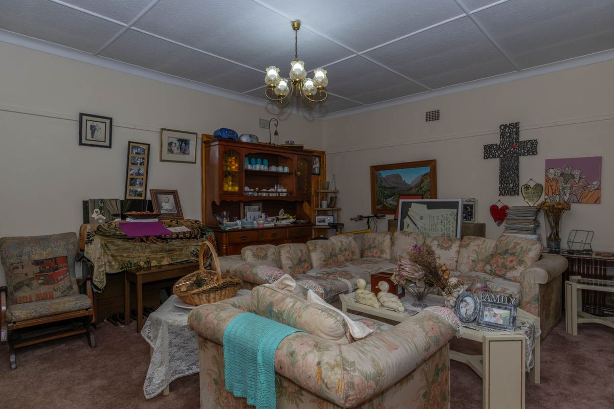 Income Generator with Old-School Charm - Photo 2