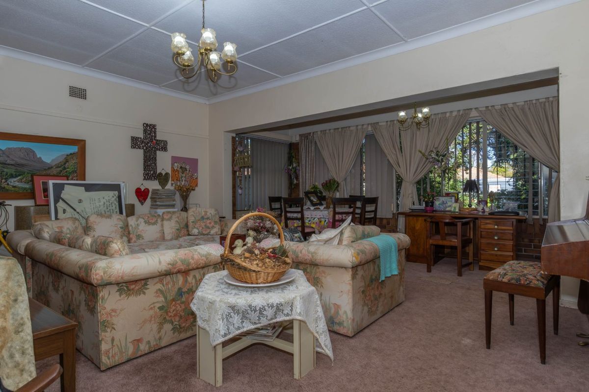 Income Generator with Old-School Charm - Photo 5