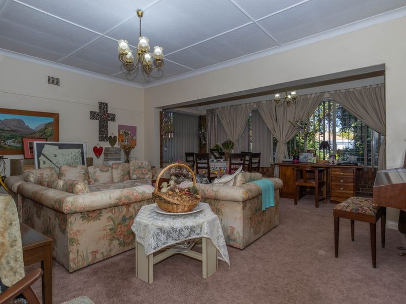 Income Generator with Old-School Charm - Photo 5