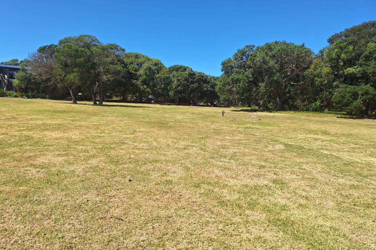 Level sun-drenched stand in Luxury Eco Lifestyle Estate  - Photo 2