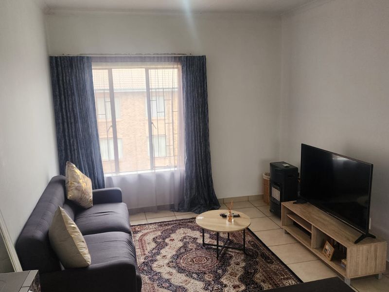 CENTRALLY SITUATED IN GRAND CENTRAL - 2ND FLOOR UNIT UP FOR GRABS - Photo 9