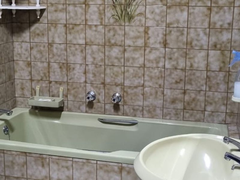 4 Bedroom Townhouse for sale in Southernwood East London - Photo 6