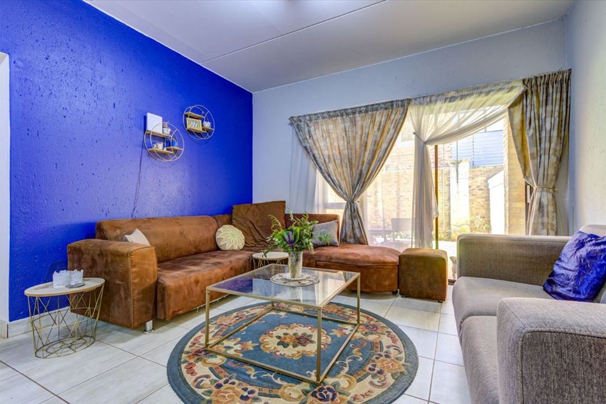 Charming Family Home with Thoughtful Layout - Photo 2