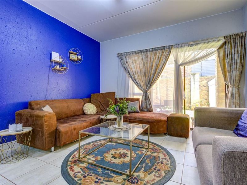 Charming Family Home with Thoughtful Layout - Photo 2