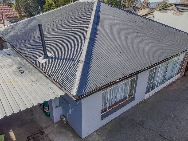 RENT TO BUY!!!TO LET!!!Golden Oldie in the Heart of Kensington and within walking distance to the Prestigious Jeppe Girls and Boys High Schools. - Photo 6