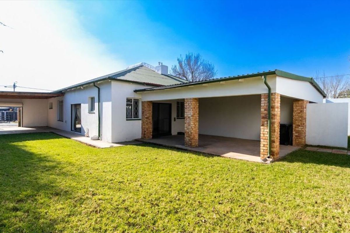 Spacious Four-Bedroom Home Perfect for Family Living - Photo 3