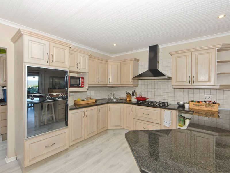 Searching for a peaceful lifestyle surrounded by nature, yet close to the heart of Knysna town?  - Photo 7