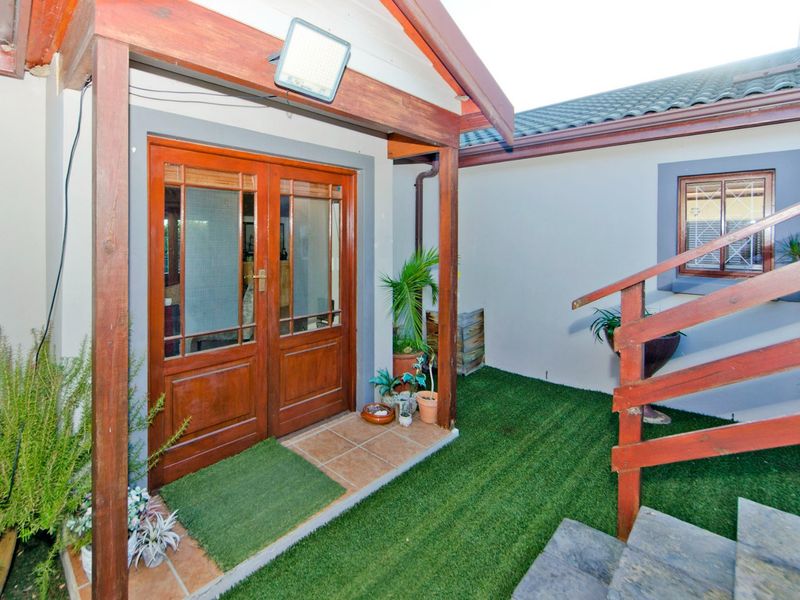 Searching for a peaceful lifestyle surrounded by nature, yet close to the heart of Knysna town?  - Photo 2