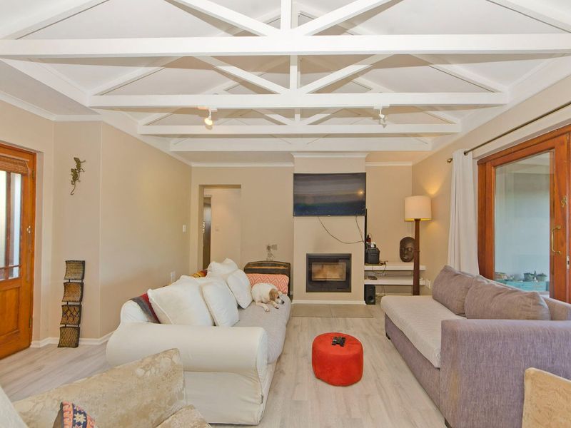 Searching for a peaceful lifestyle surrounded by nature, yet close to the heart of Knysna town?  - Photo 5