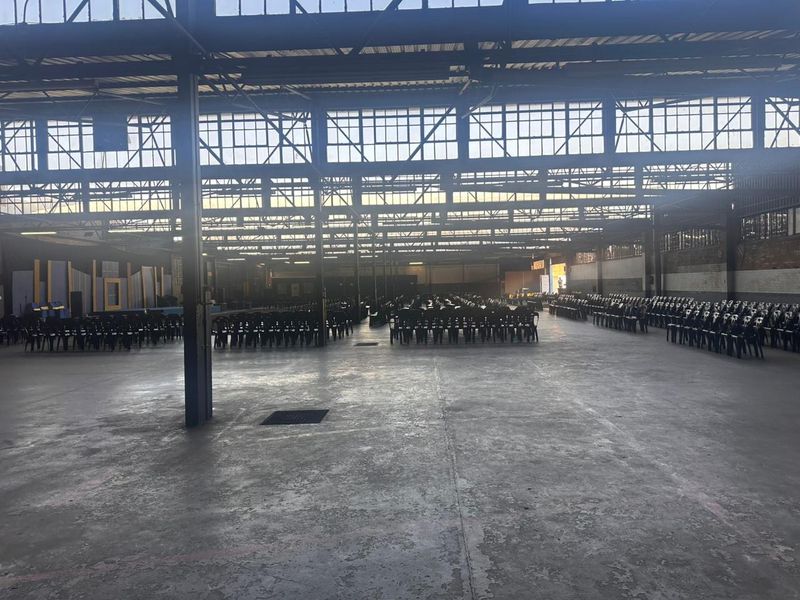 2000  SQUARE METERS BUSINESS PROPERTY FOR RENTAL - Photo 4