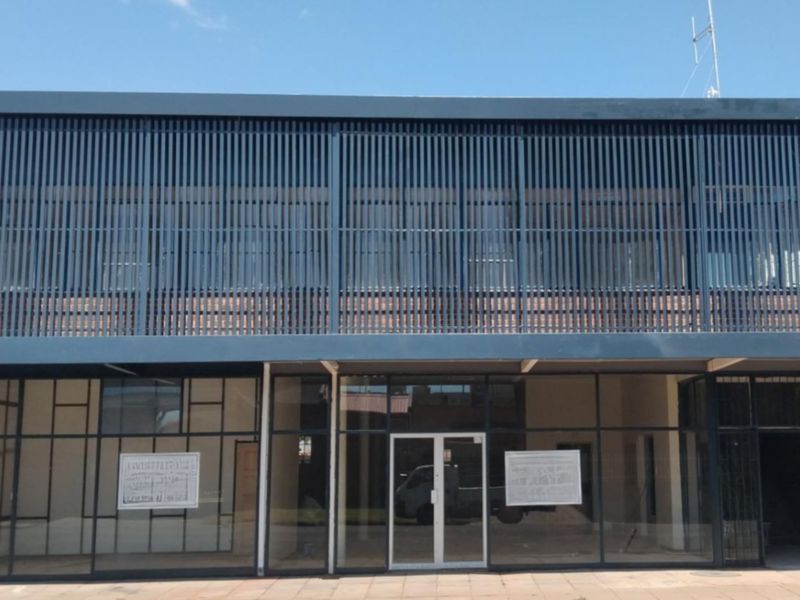 Prime Office Space on the second floor Available in Town – Close to Transport  - Photo 4