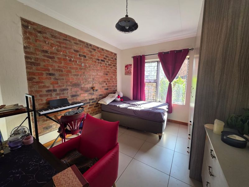 Full title - Your Dream Home Awaits! Spacious, Stylish & Perfectly Located  - Photo 8