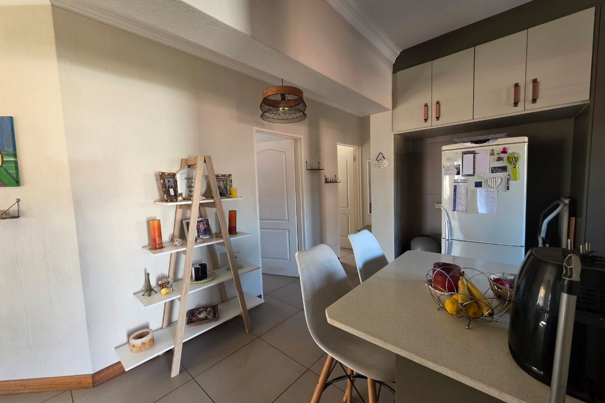 Full title - Your Dream Home Awaits! Spacious, Stylish & Perfectly Located  - Photo 2