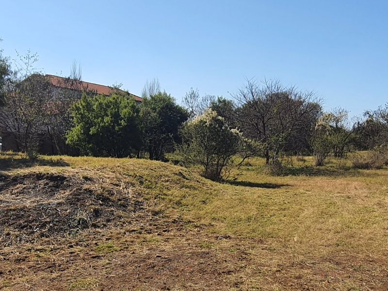 Prime stand for Sale in La Camargue Private Country Estate - Photo 2