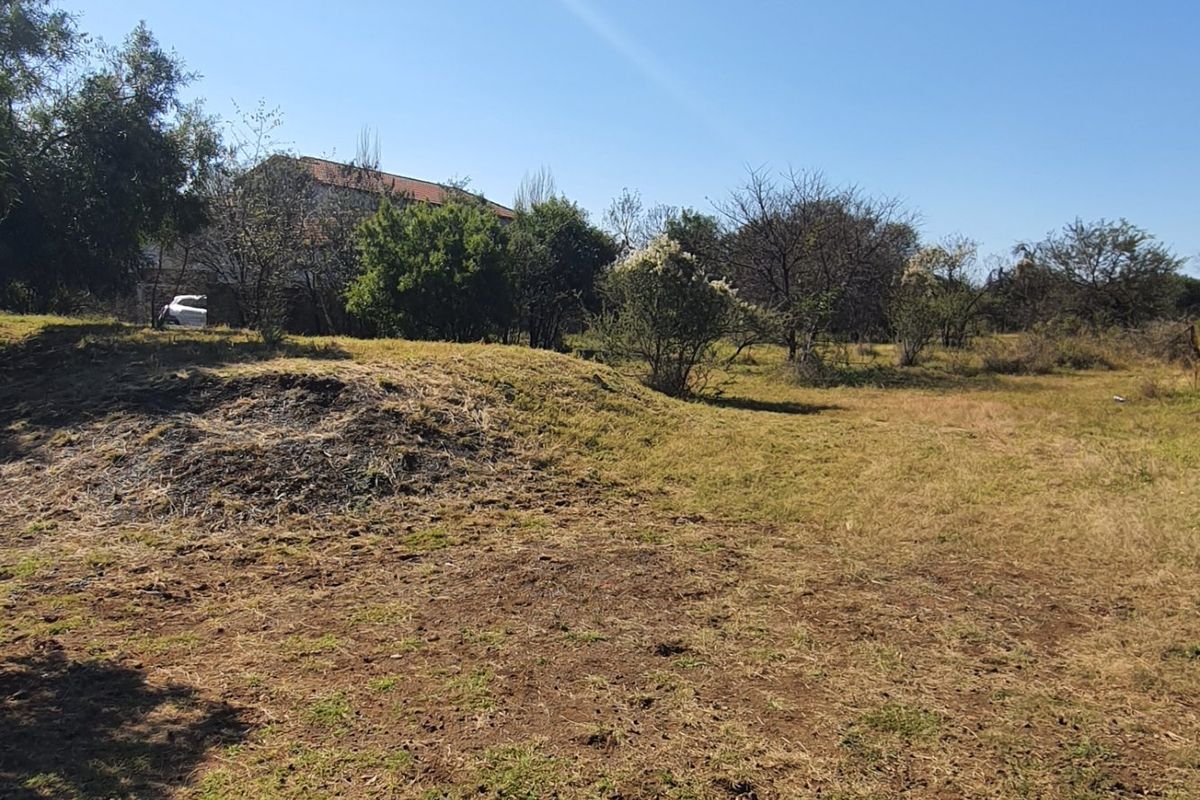 Prime stand for Sale in La Camargue Private Country Estate - Photo 3