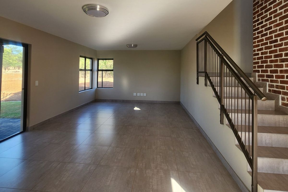 La Camargue Family Home for Sale - No Transfer Duty & No Transfer Costs. - Photo 3