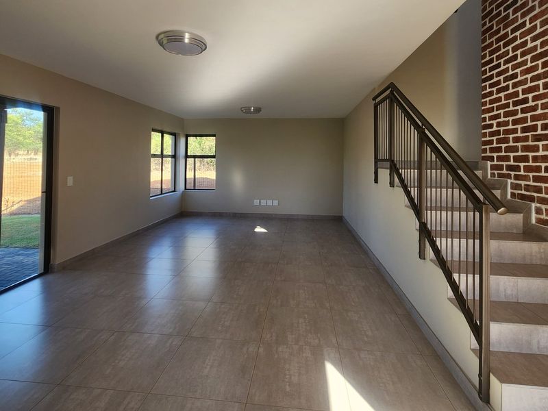 La Camargue Family Home for Sale - No Transfer Duty & No Transfer Costs. - Photo 3