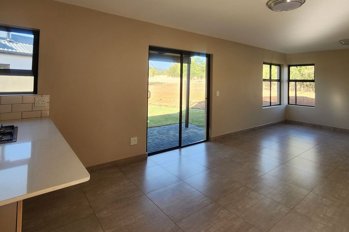 La Camargue Family Home for Sale - No Transfer Duty & No Transfer Costs. - Photo 4