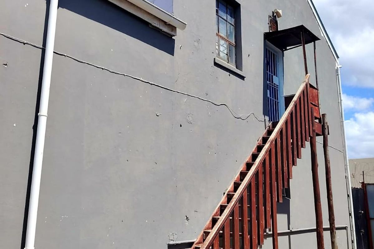 Commercial property for sale in Arcadia – East London - Photo 3