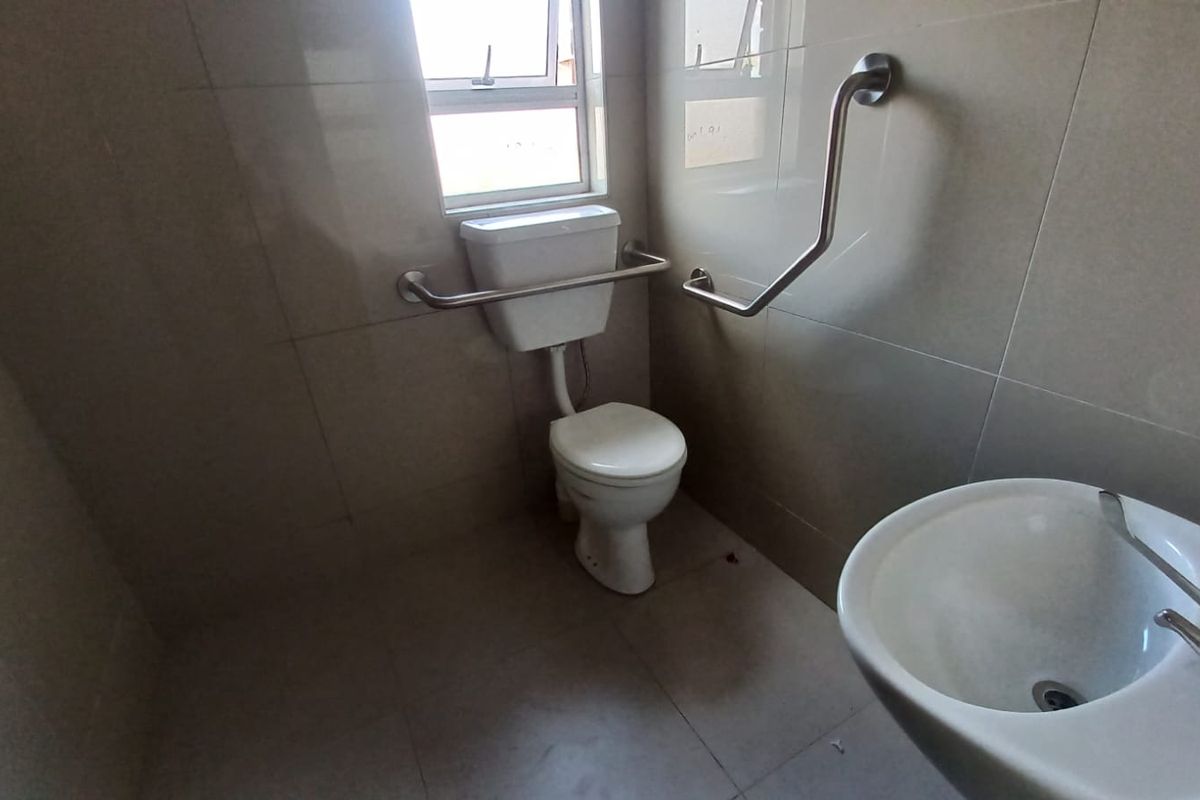 NEWLY BUILT SECURE WAREHOUSE TO RENT - Photo 5