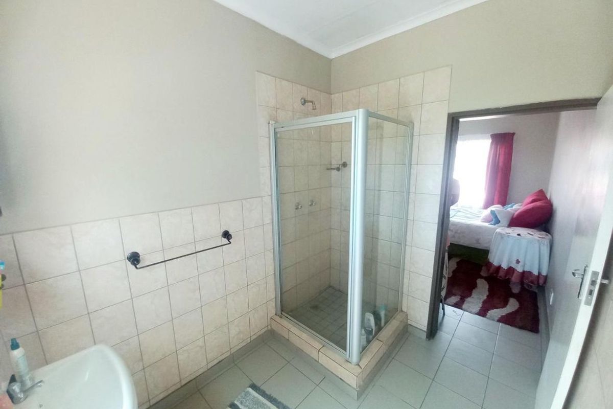 Prime one bedroom apartment for sale in Penina Park Polokwane - Photo 5